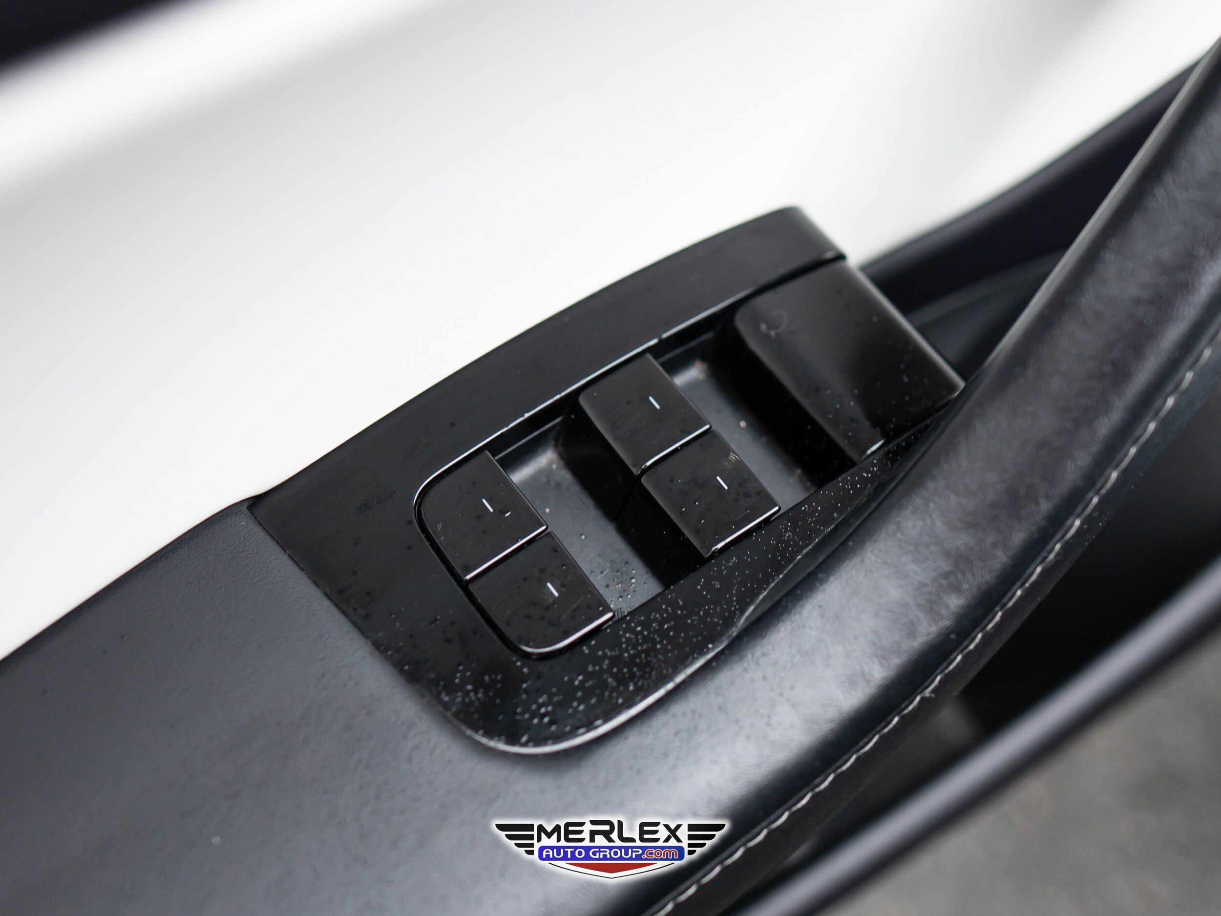 Vehicle image 41 of 50