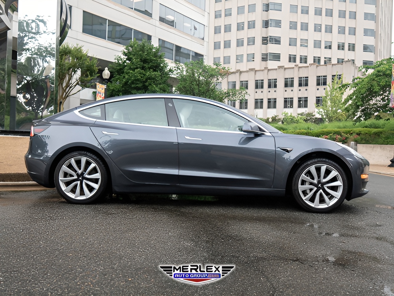 Vehicle image 46 of 50