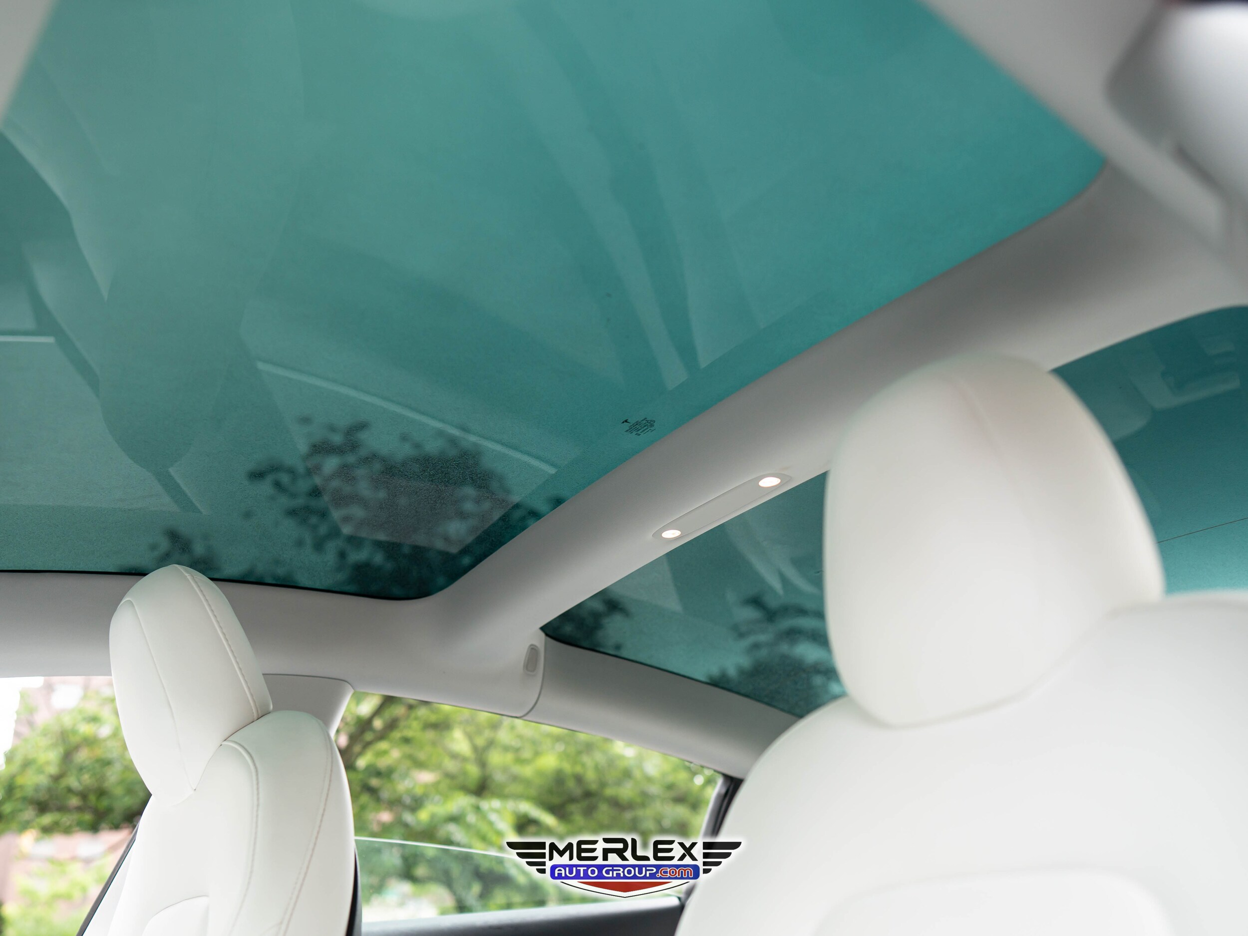 Vehicle image 19 of 50