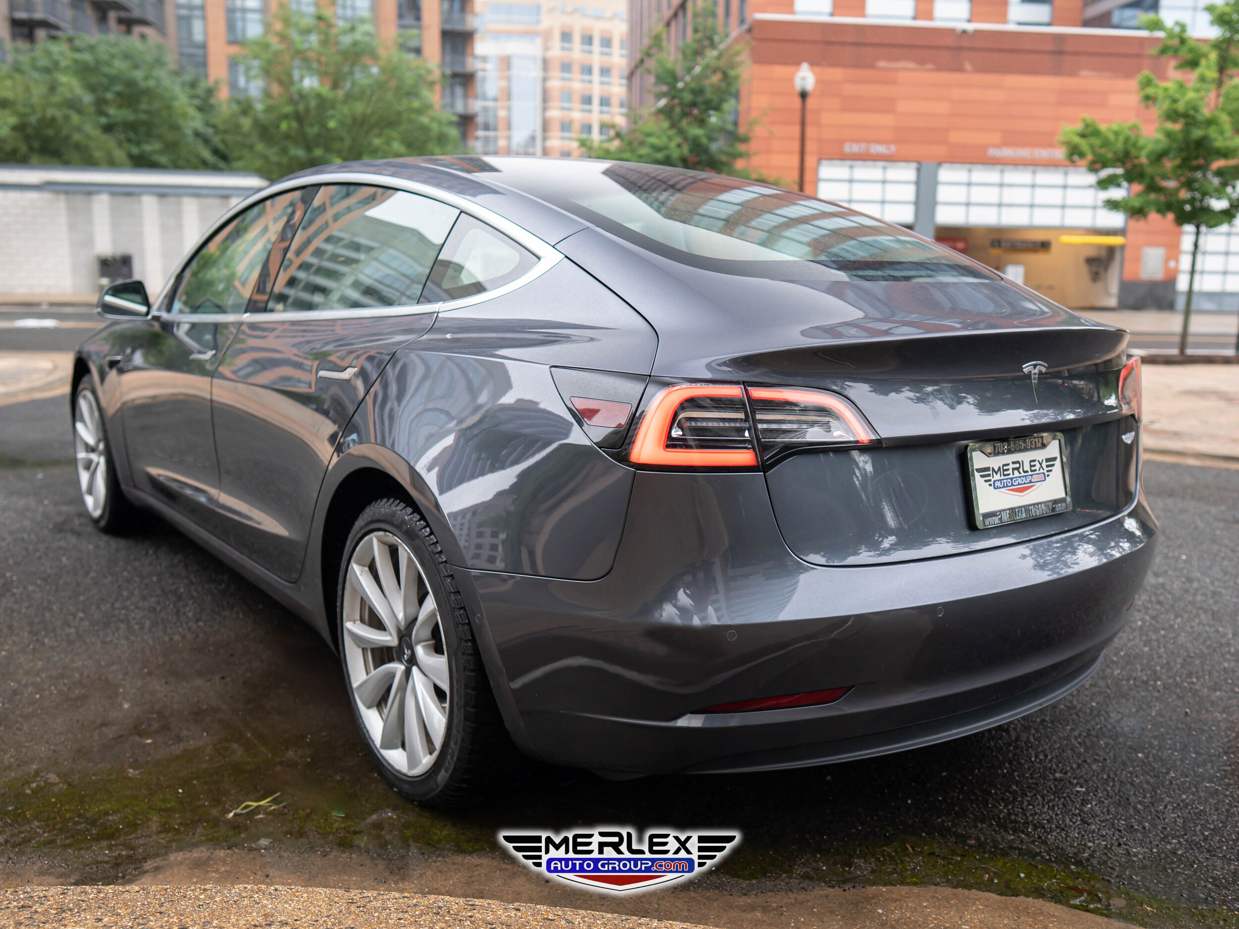 Vehicle image 6 of 50
