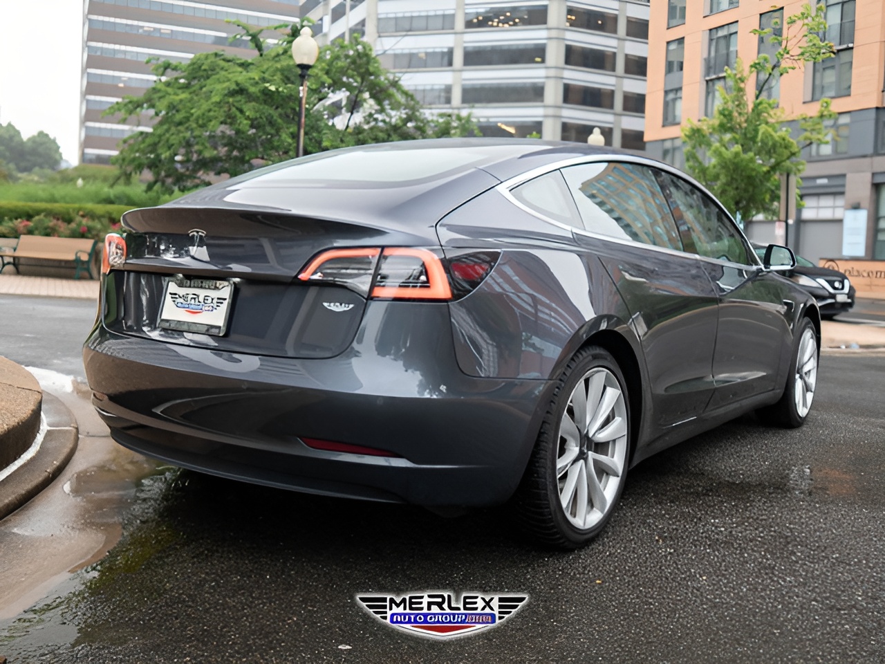 Vehicle image 47 of 50