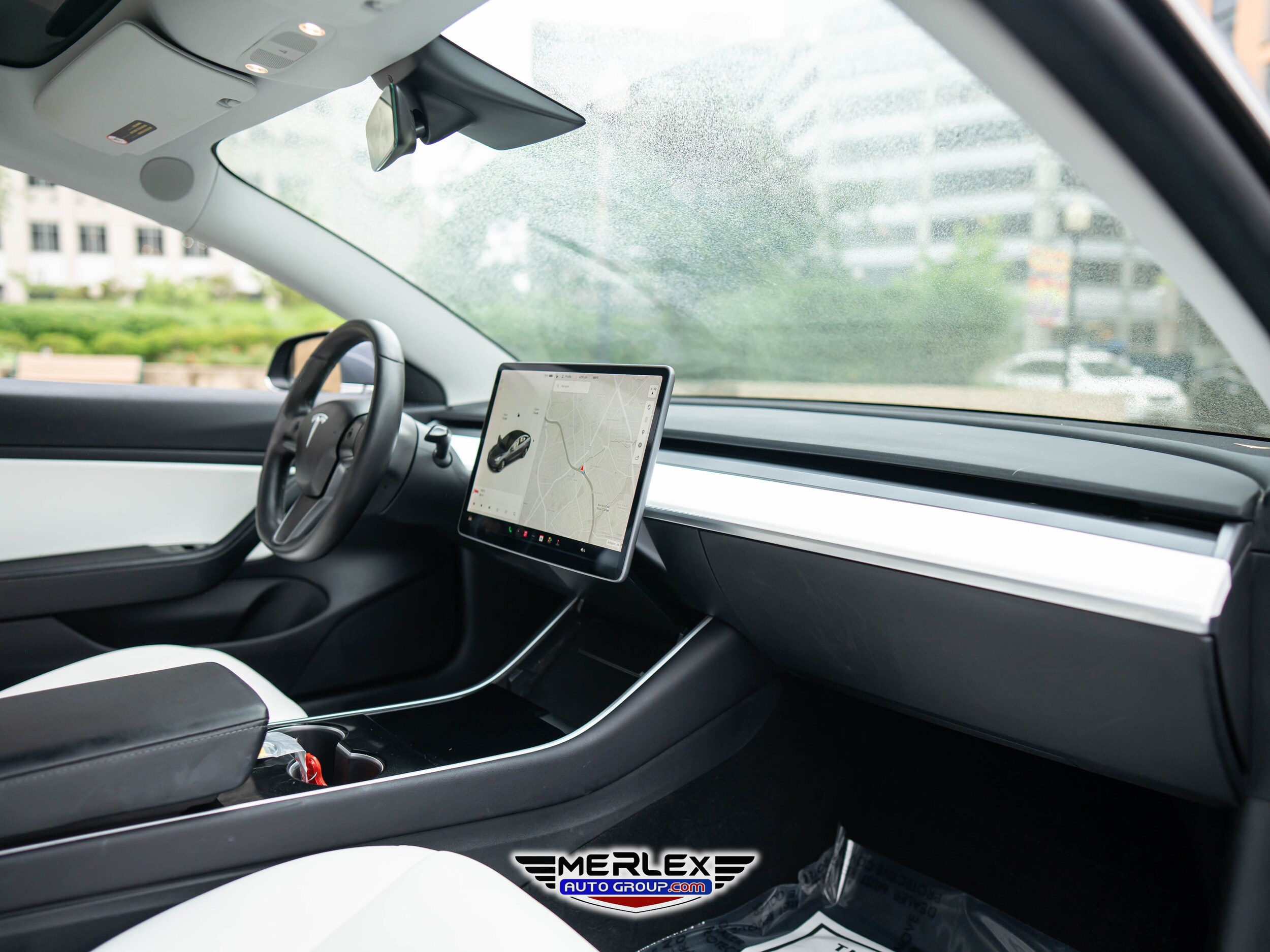 Vehicle image 17 of 50