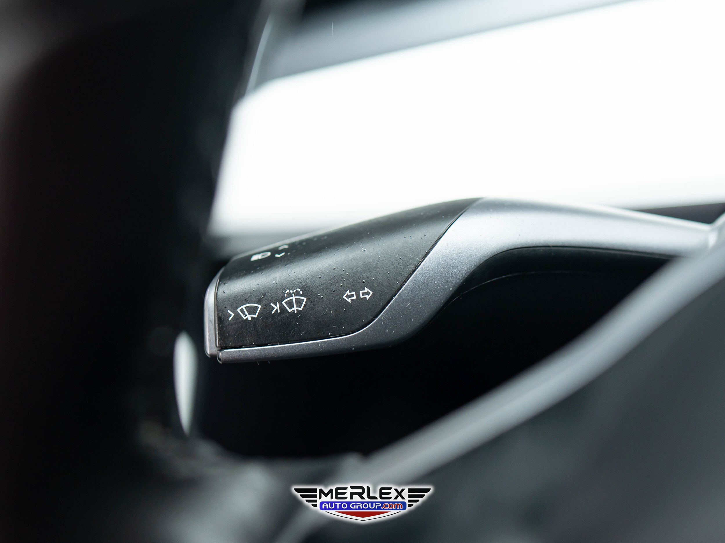 Vehicle image 29 of 50
