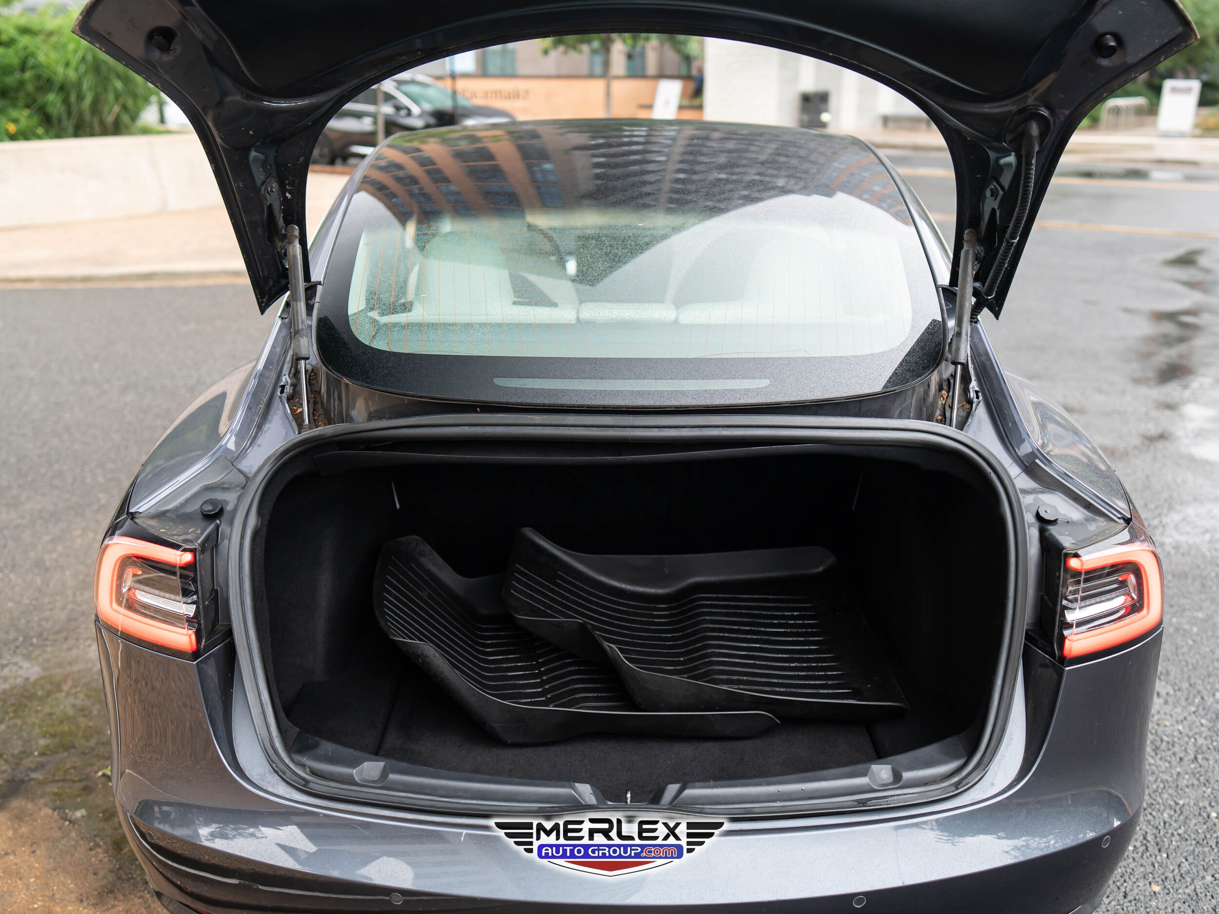 Vehicle image 12 of 50