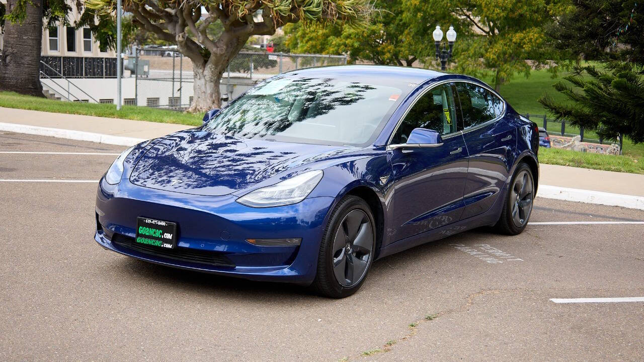 Vehicle image 1 of 27