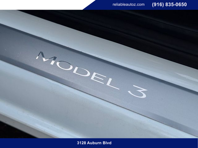 Vehicle image 29 of 30