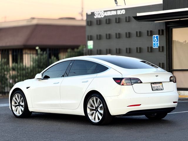 Vehicle image 10 of 30