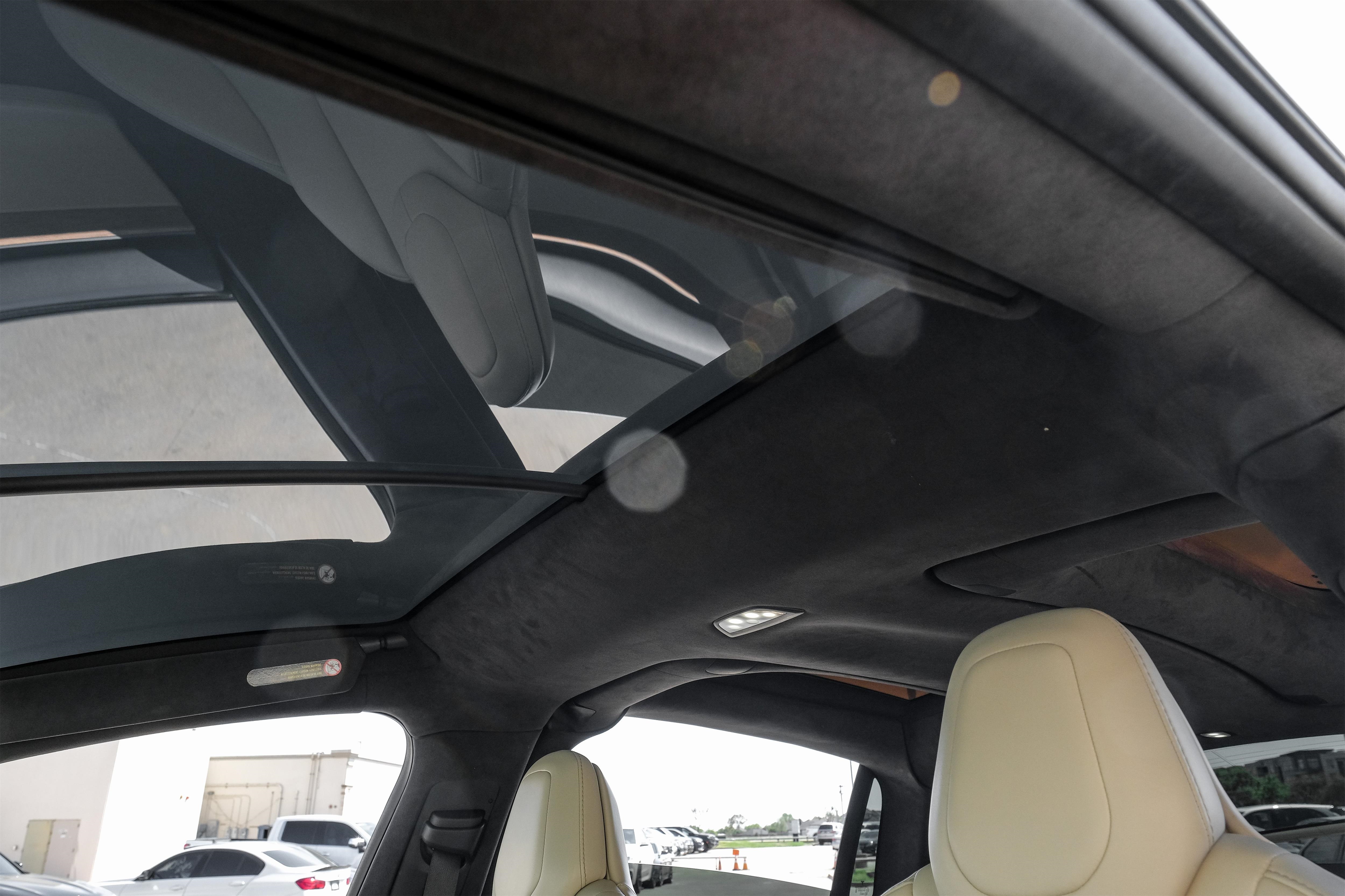 Vehicle image 11 of 55