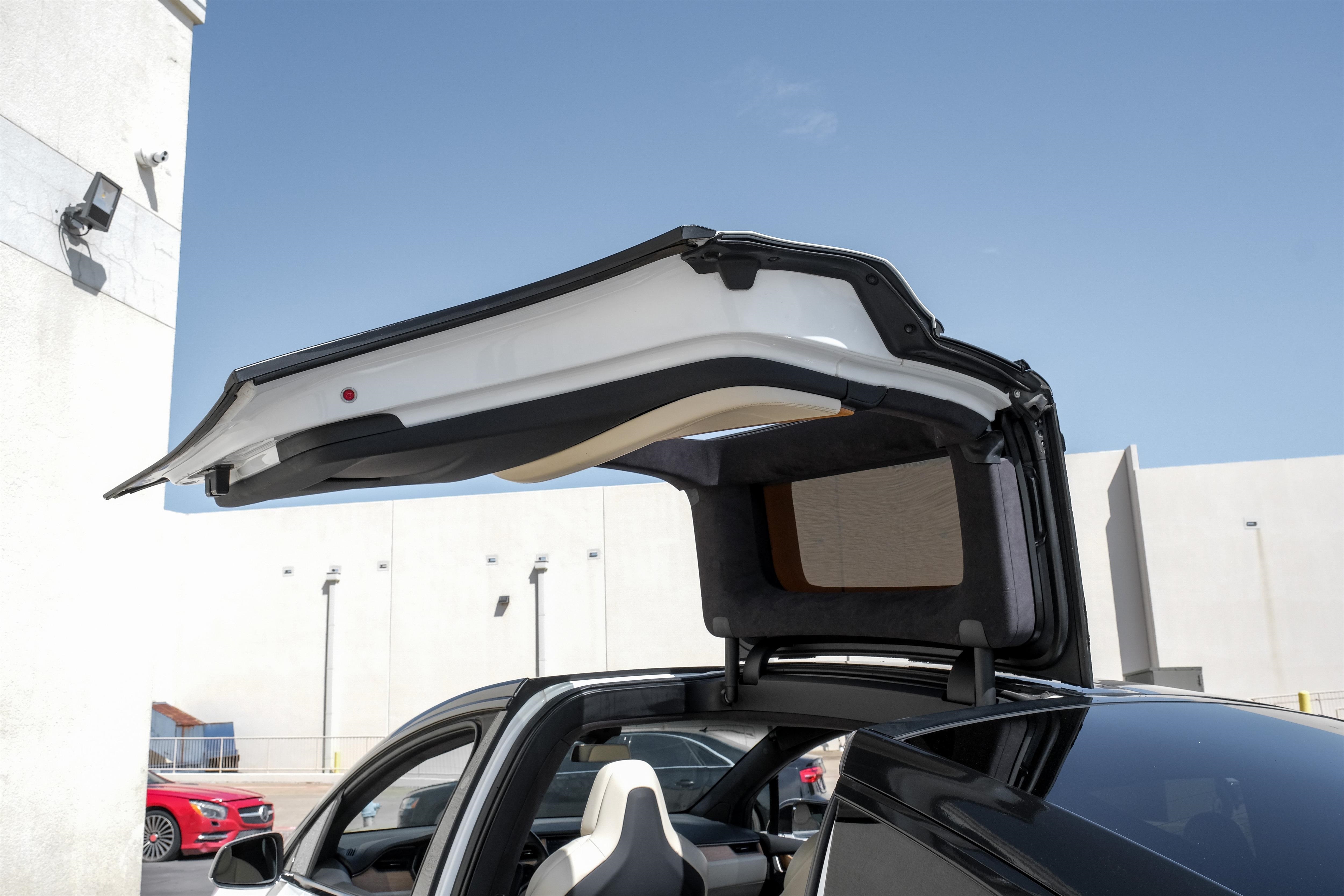 Vehicle image 41 of 55