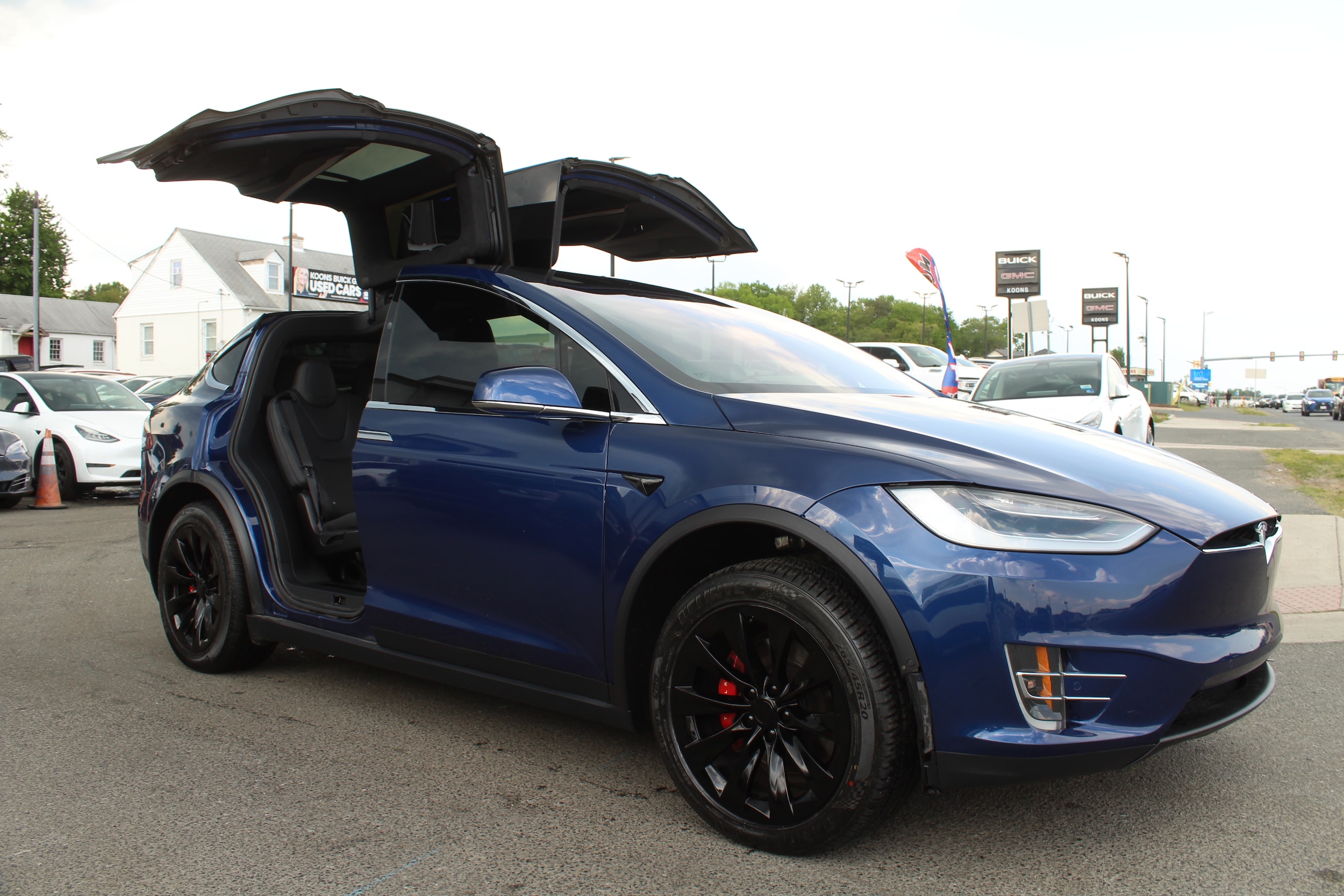 2019 Tesla Model X Performance Image 3 of 34