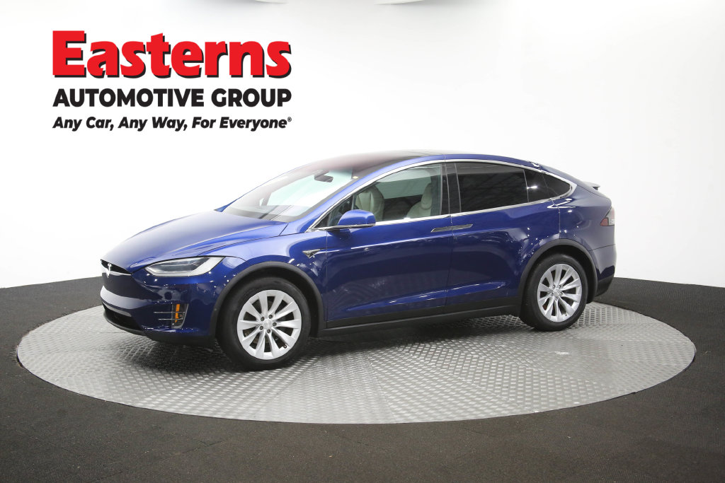 2019 Tesla Model X Standard Range Image 2 of 62