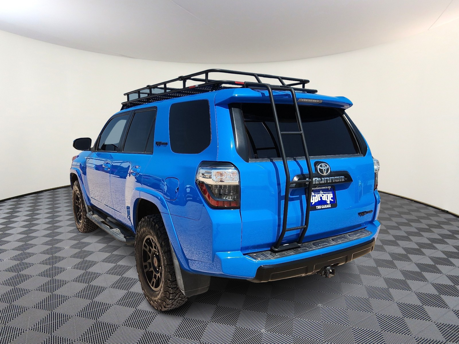 Vehicle image 5 of 20