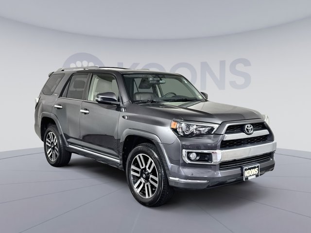 2019 Toyota 4Runner SR5 Image 3 of 27
