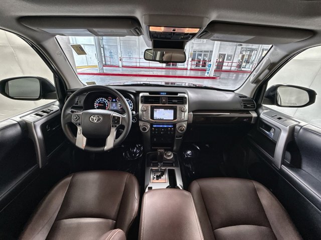 2019 Toyota 4Runner SR5 Image 15 of 27