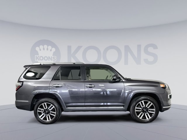 2019 Toyota 4Runner SR5 Image 4 of 27