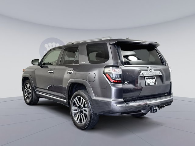 2019 Toyota 4Runner SR5 Image 7 of 27