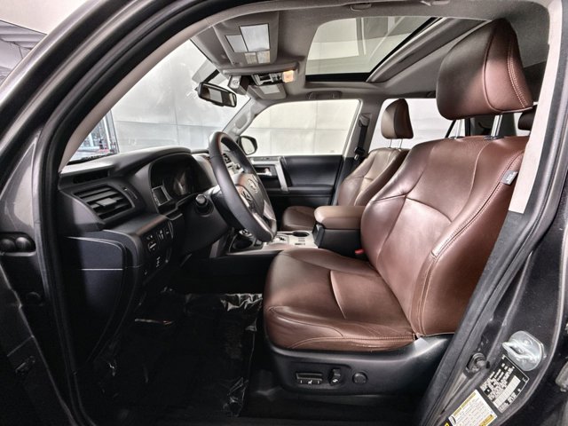 2019 Toyota 4Runner SR5 Image 25 of 27