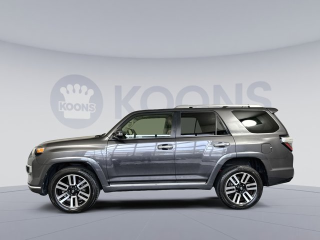 2019 Toyota 4Runner SR5 Image 8 of 27