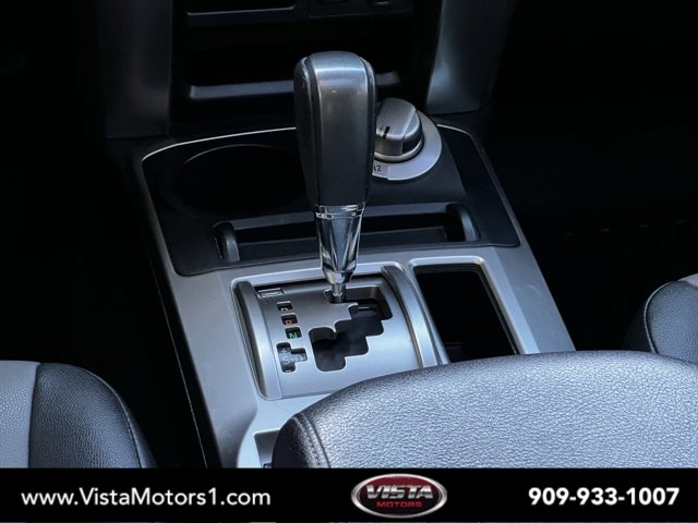 Vehicle image 15 of 32