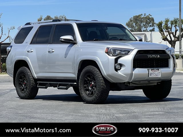 Vehicle image 2 of 32