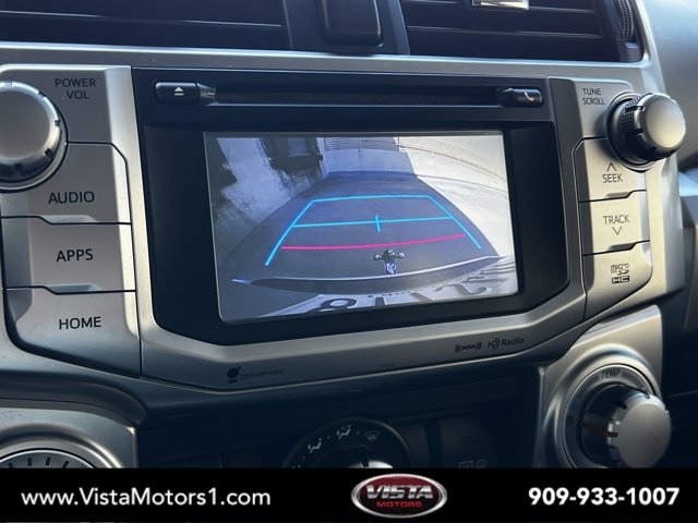 Vehicle image 21 of 32