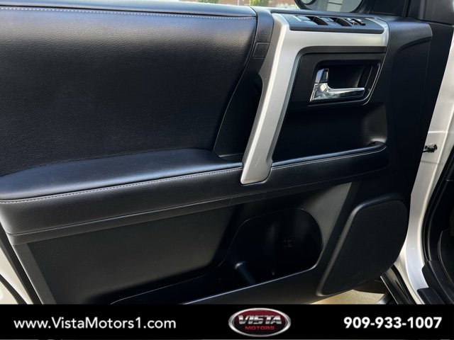 Vehicle image 9 of 32