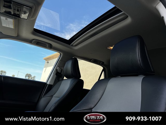 Vehicle image 6 of 32