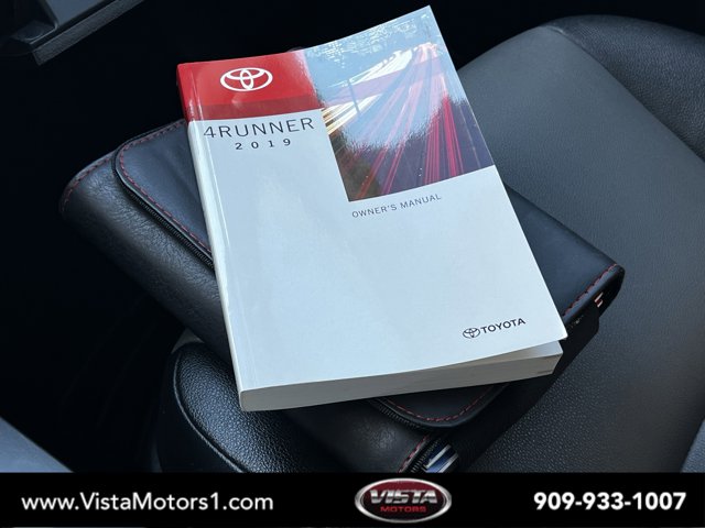 Vehicle image 27 of 32