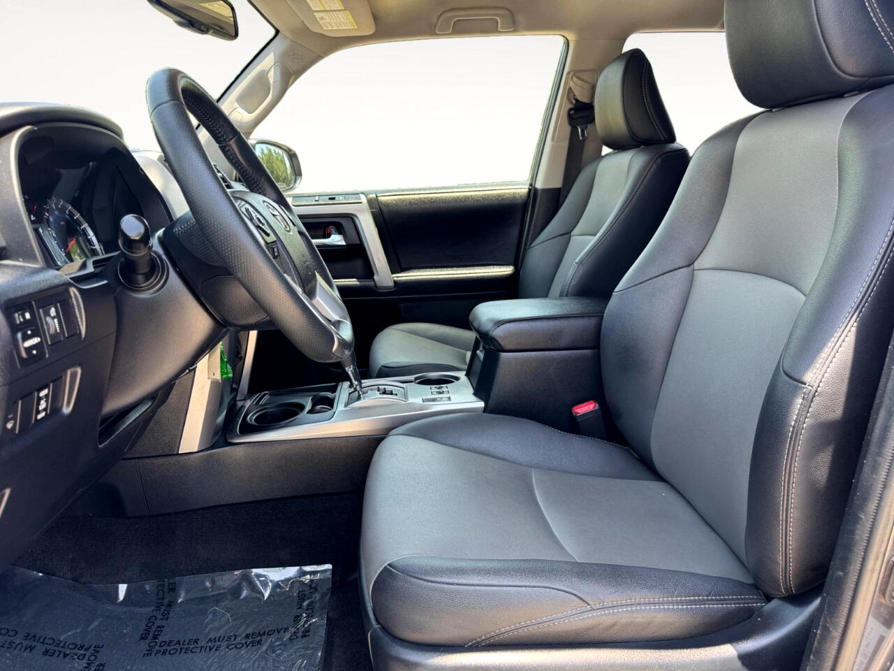 Vehicle image 19 of 40