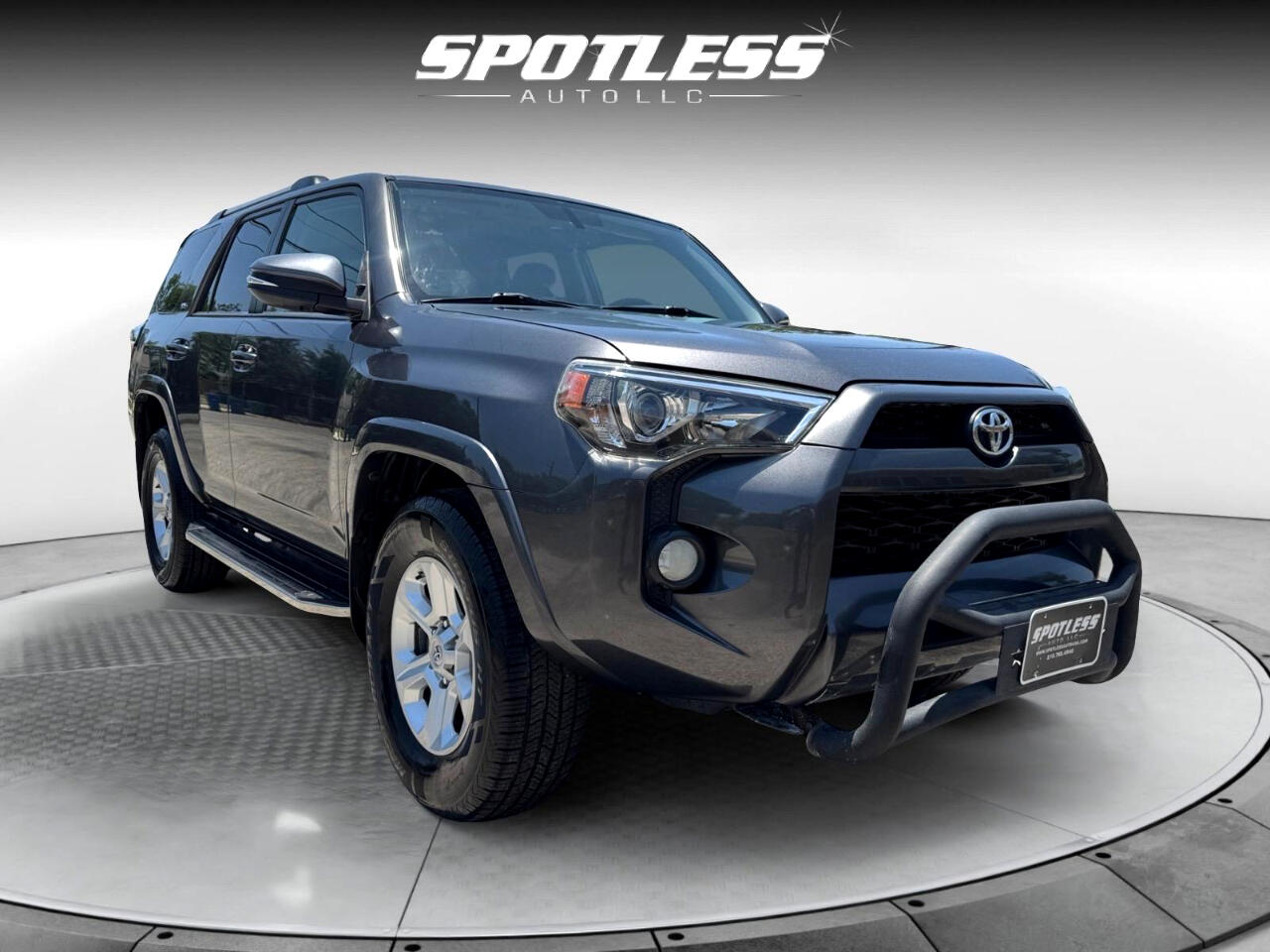 Vehicle image 5 of 40