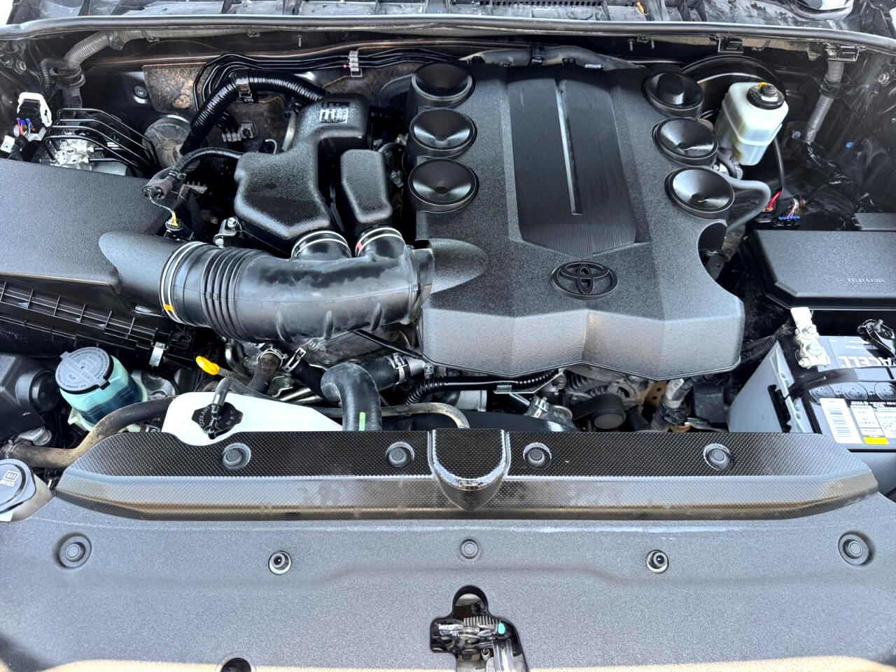 Vehicle image 16 of 40