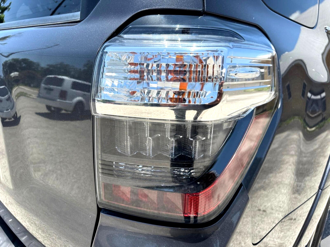Vehicle image 13 of 40