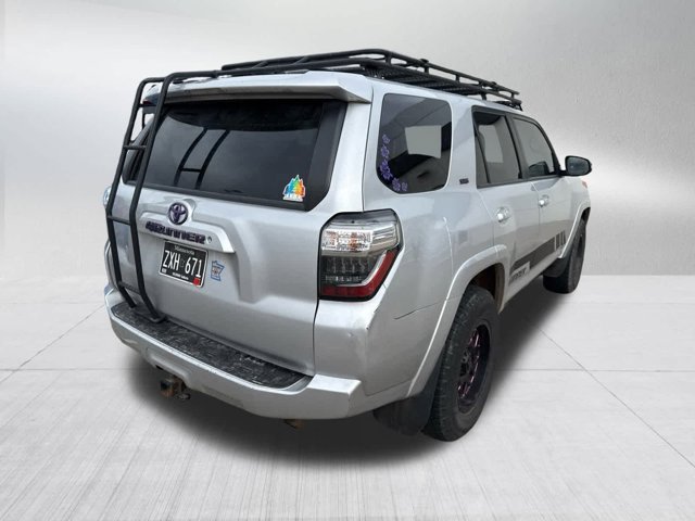 Vehicle image 9 of 45