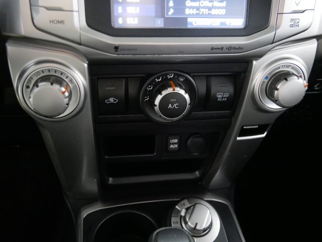 Vehicle image 36 of 45