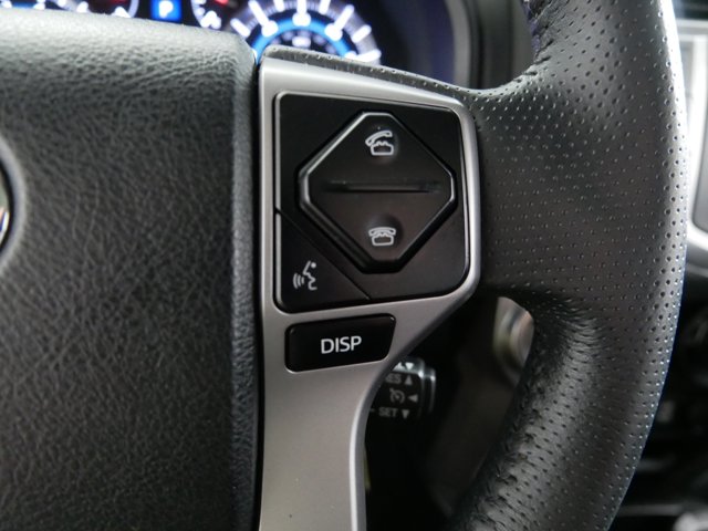 Vehicle image 41 of 45