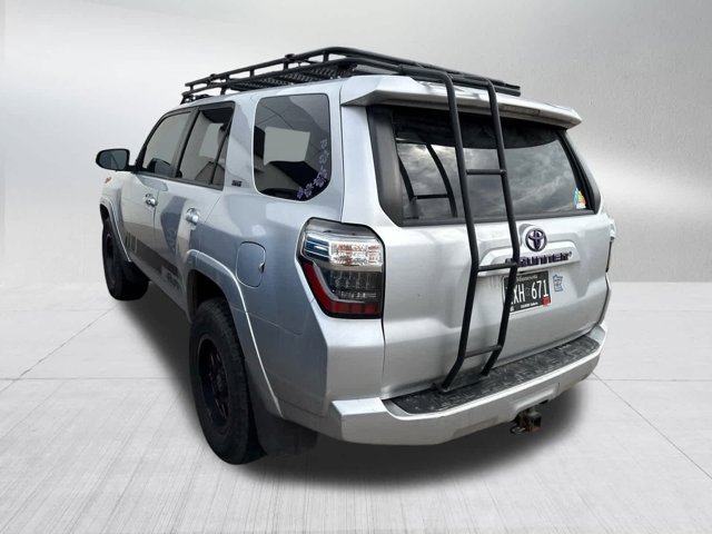 Vehicle image 8 of 45