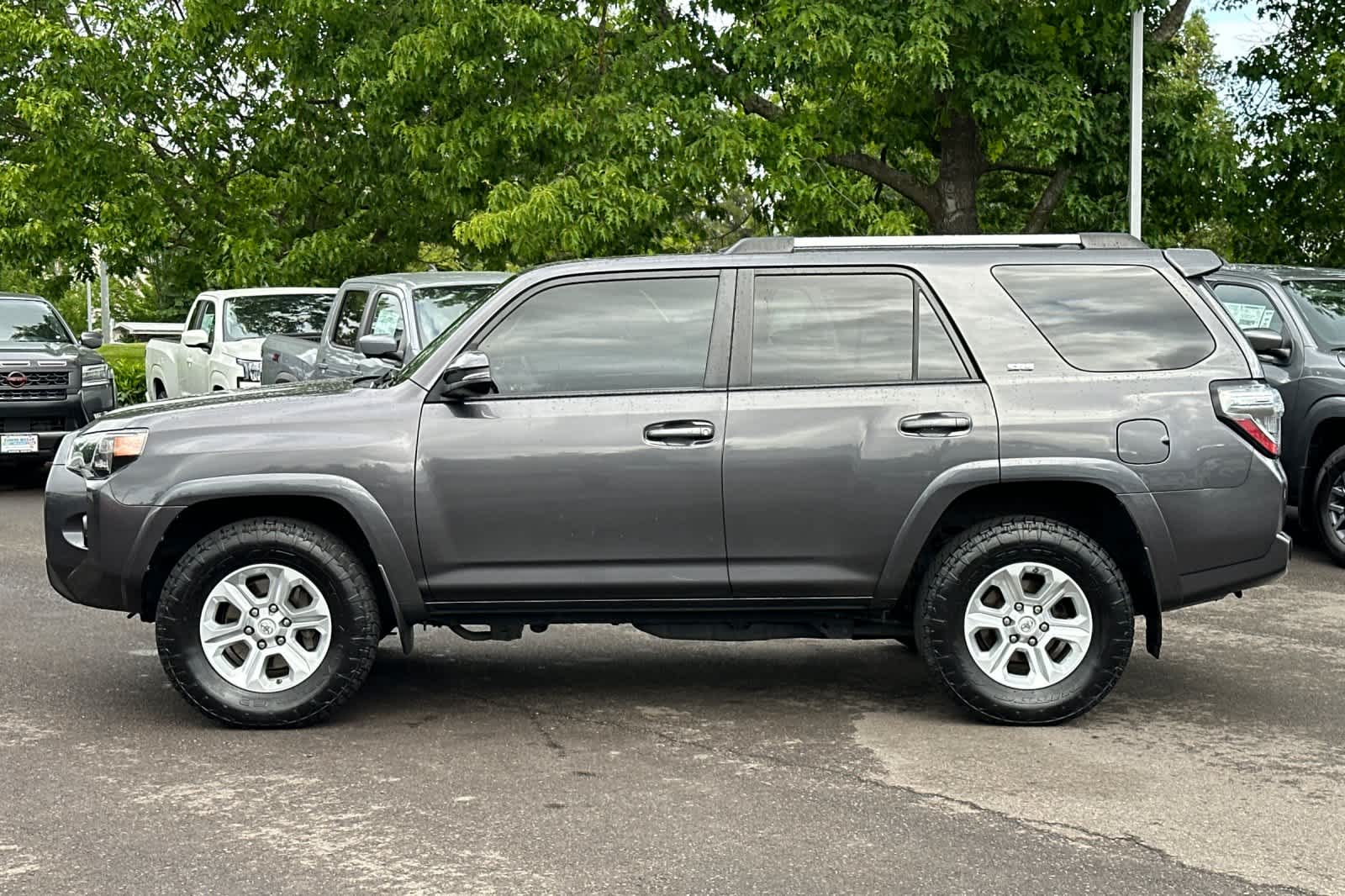 Vehicle image 9 of 30