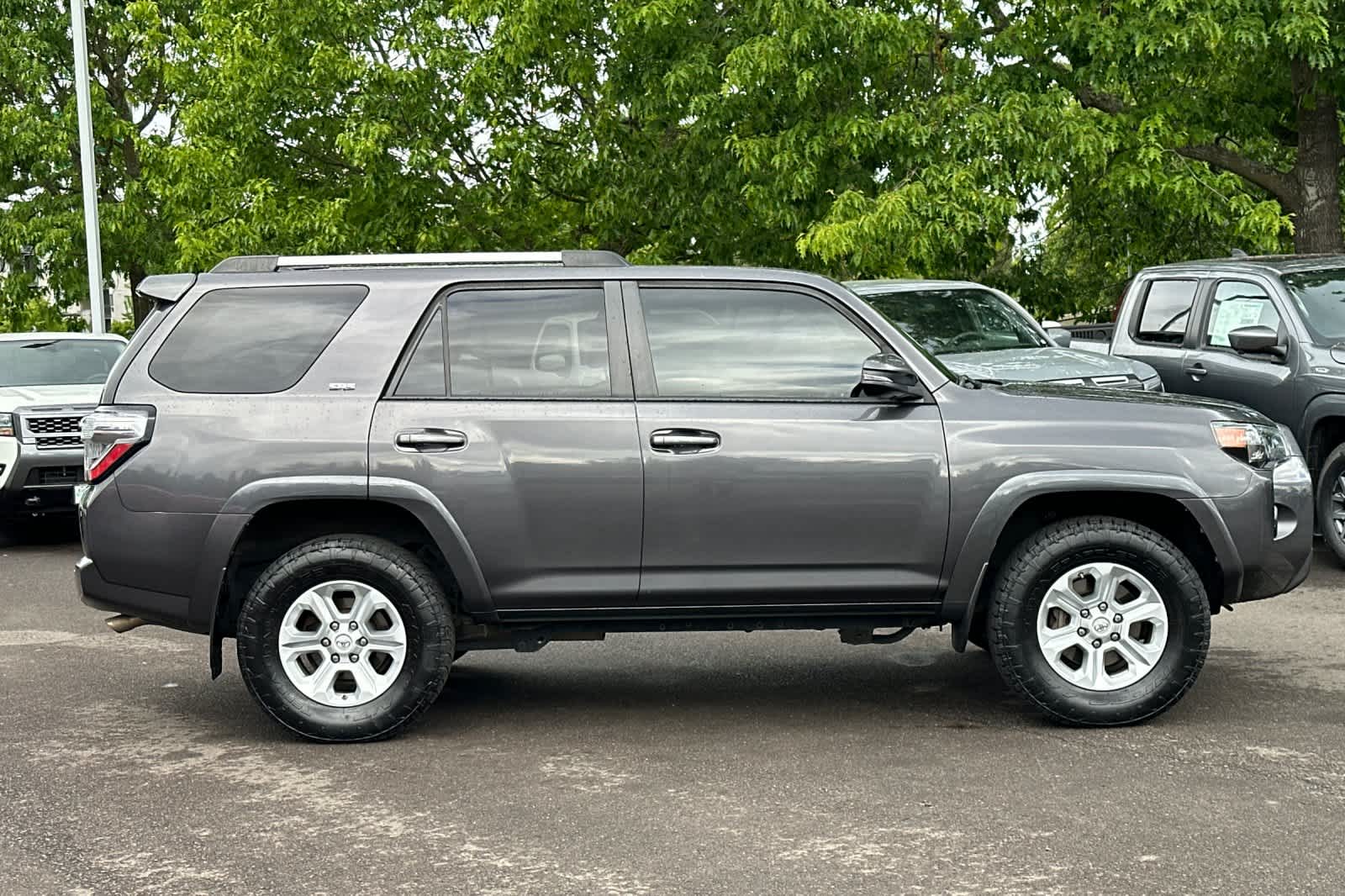 Vehicle image 4 of 30