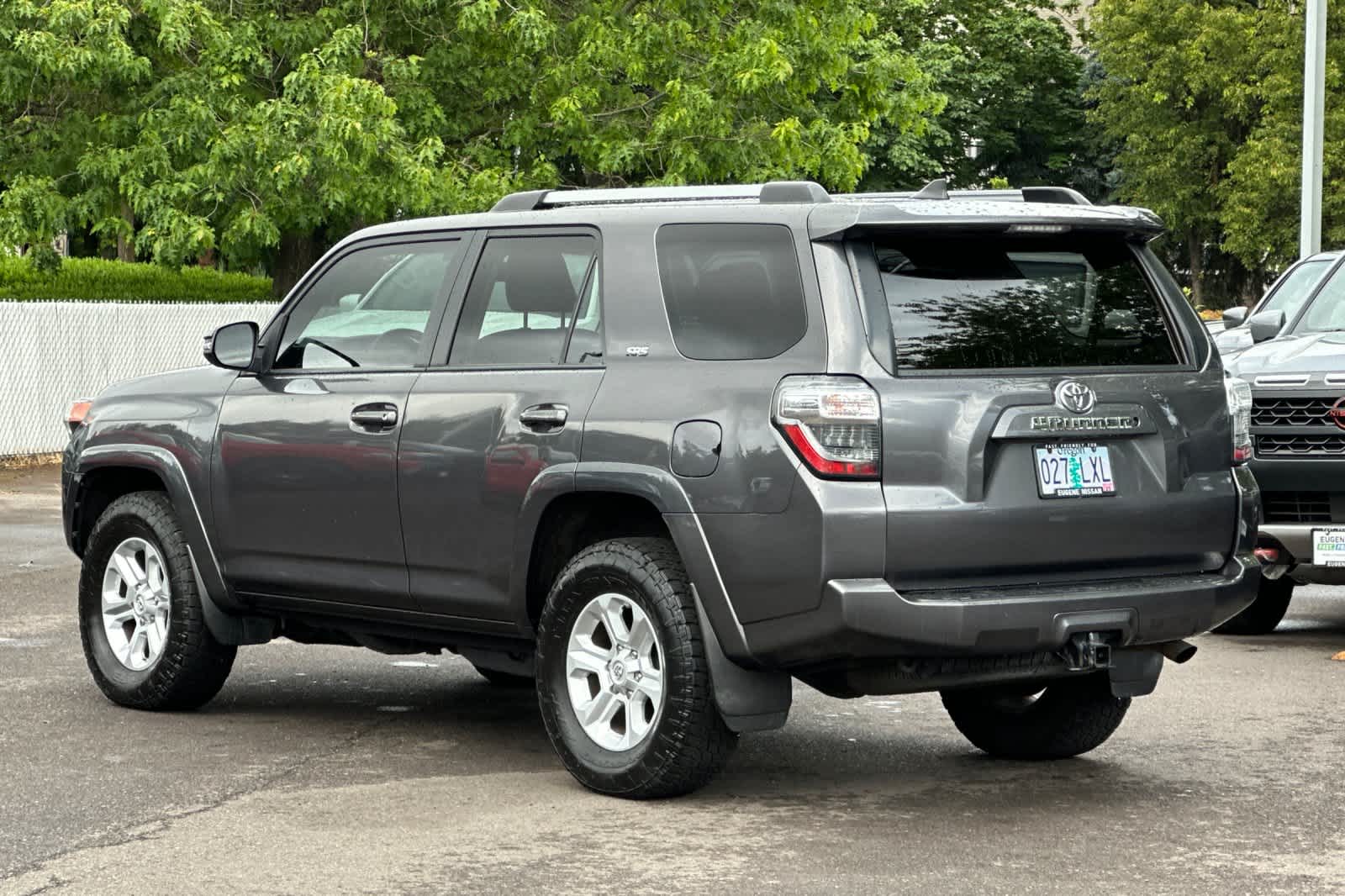 Vehicle image 8 of 30