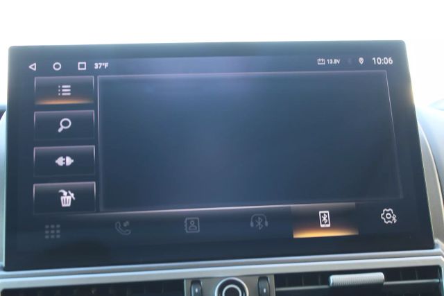 Vehicle image 18 of 44