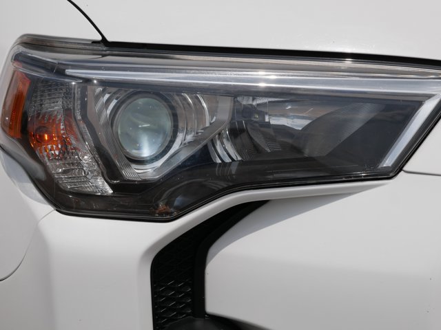 Vehicle image 24 of 36