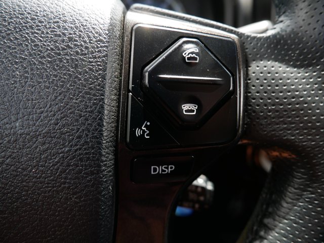 Vehicle image 26 of 36