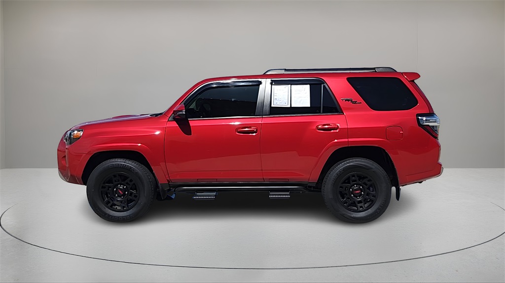 Vehicle image 8 of 38