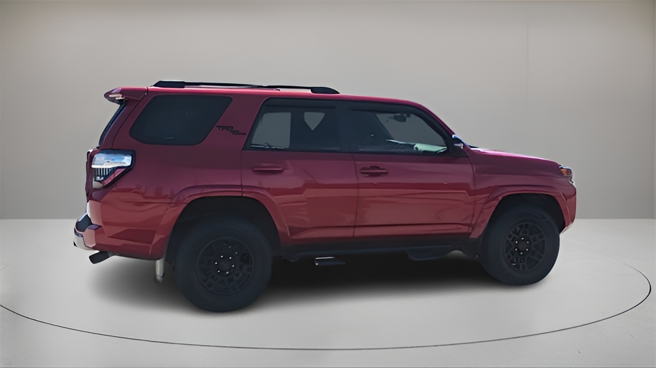 Vehicle image 34 of 38