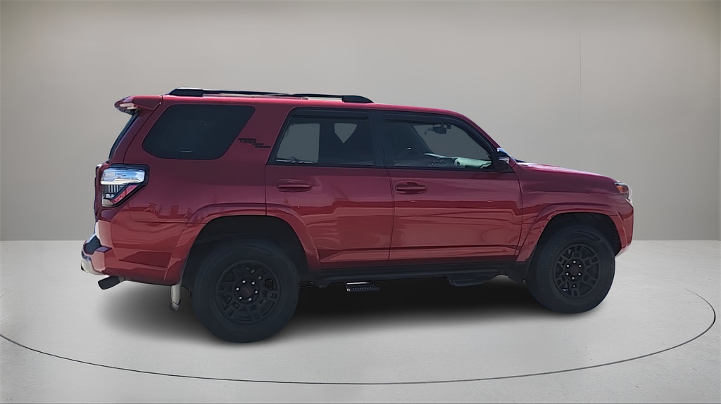 Vehicle image 4 of 38