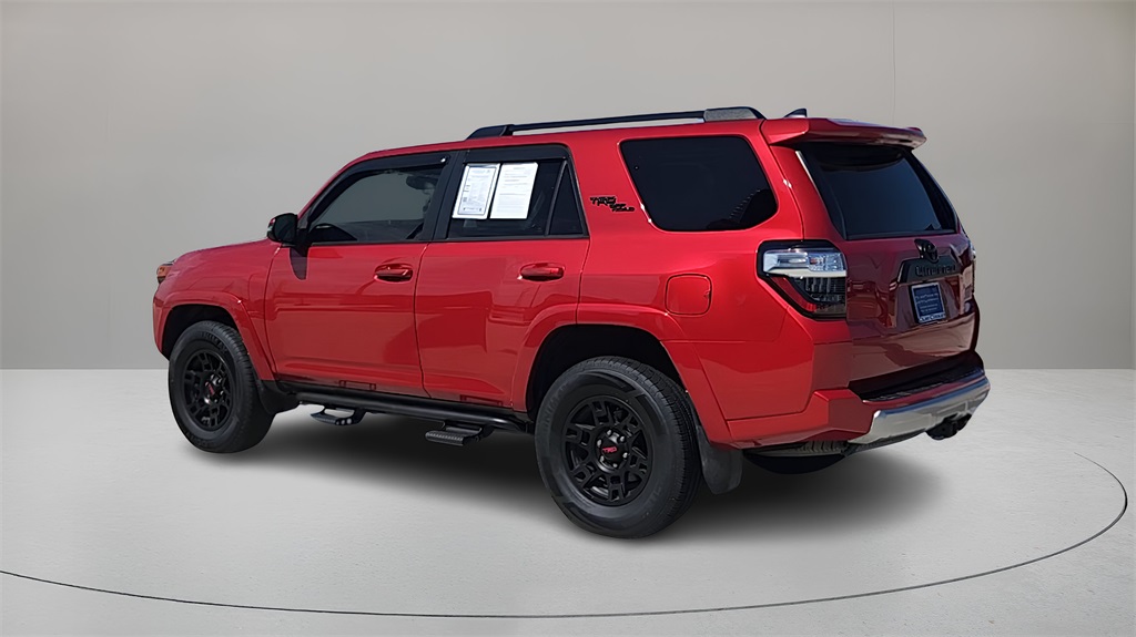 Vehicle image 7 of 38