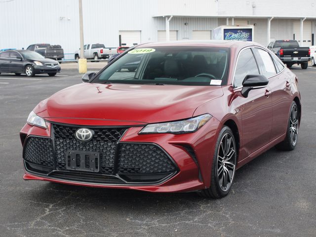 2019 Toyota Avalon XSE Image 1 of 27