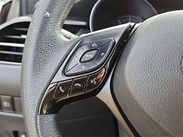 Vehicle image 24 of 37