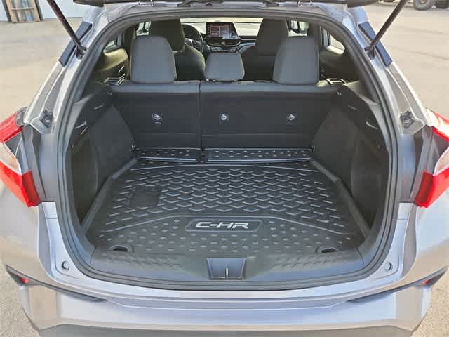 Vehicle image 34 of 37