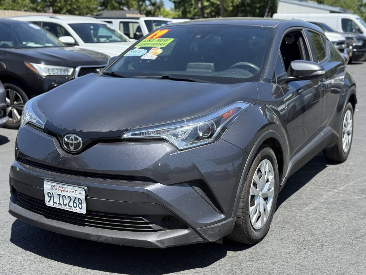 2019 Toyota C-HR LE Image 1 of 17